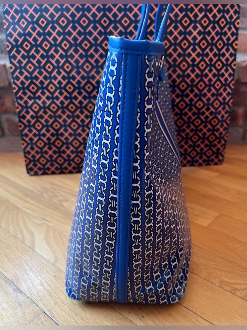 Tory Burch Jewel Blue Gemini Link Tote - Picture 6 of 13